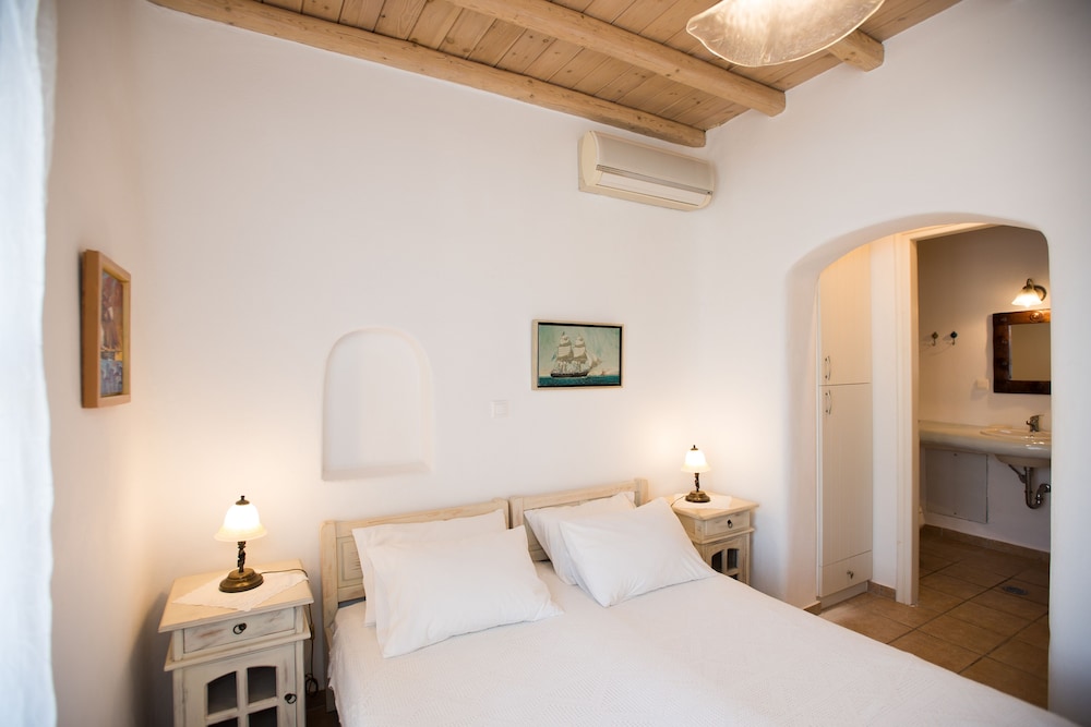 Villa, 2 Bedrooms, Pool Access, Sea View