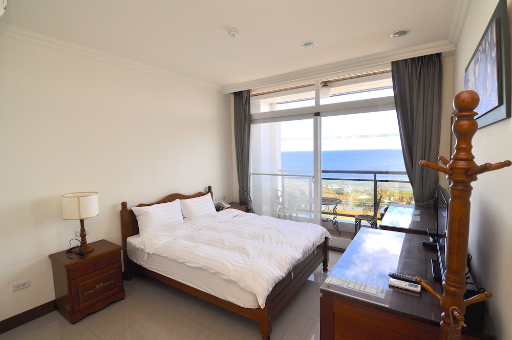 Double Room with Sea View and Balcony photo 2