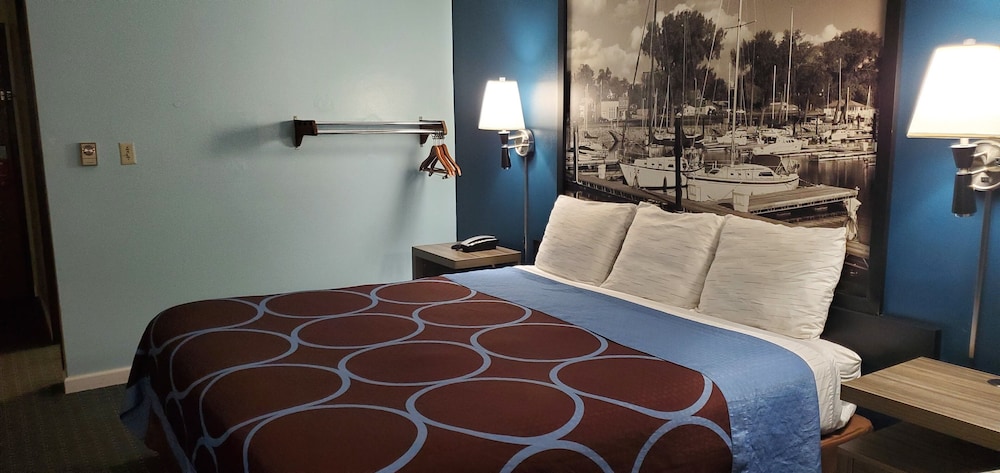1 King Bed Accessible photo 1