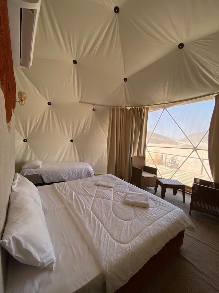 Martian Tent - Photo 5