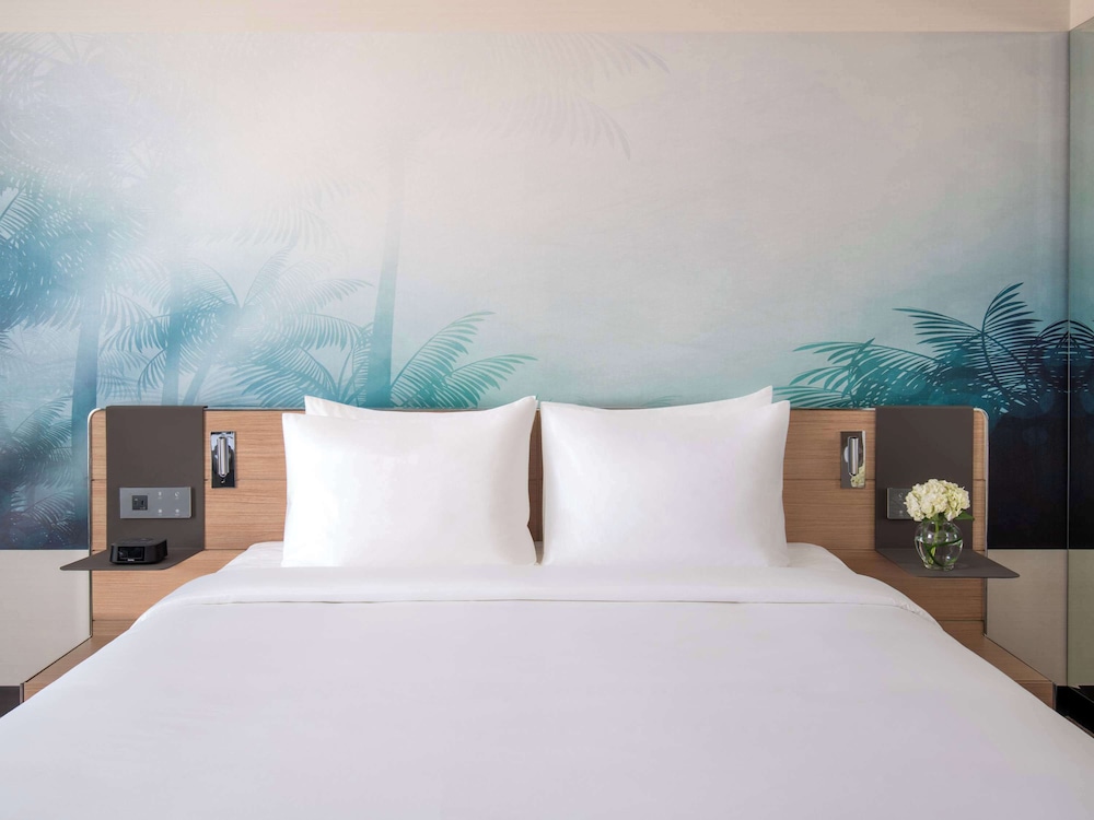 Standard Room, 1 King Bed - Photo 10