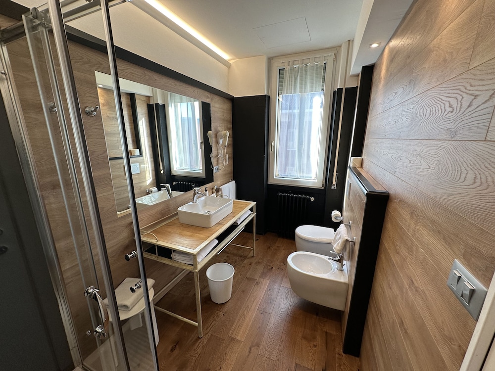 Superior Double Room - Photo 3