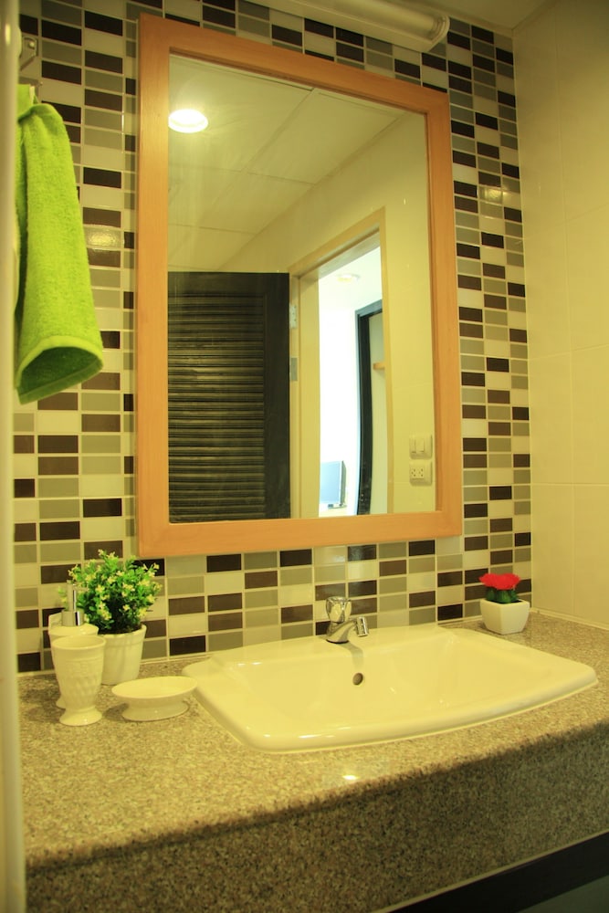 Suite, 1 Bedroom photo 2
