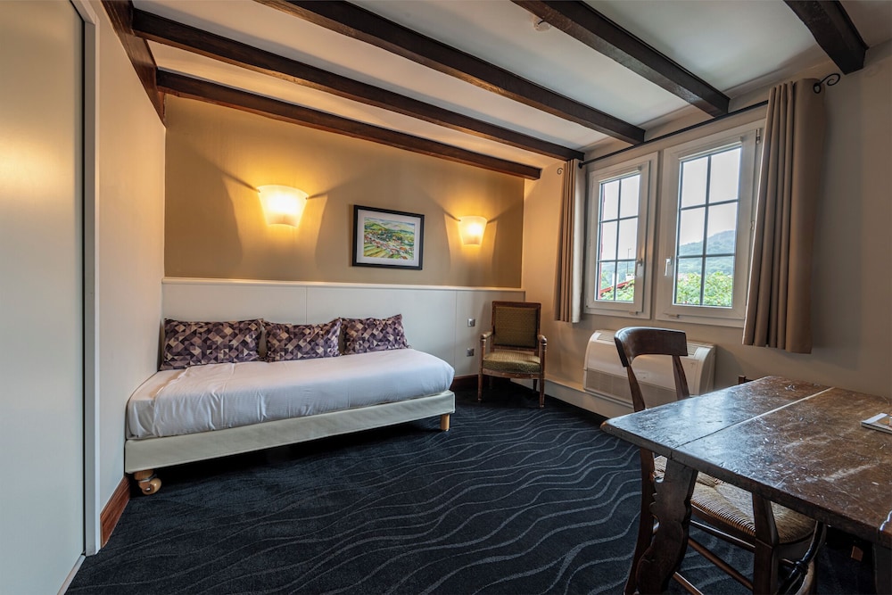 Family Suite (For 3 persons) photo 3