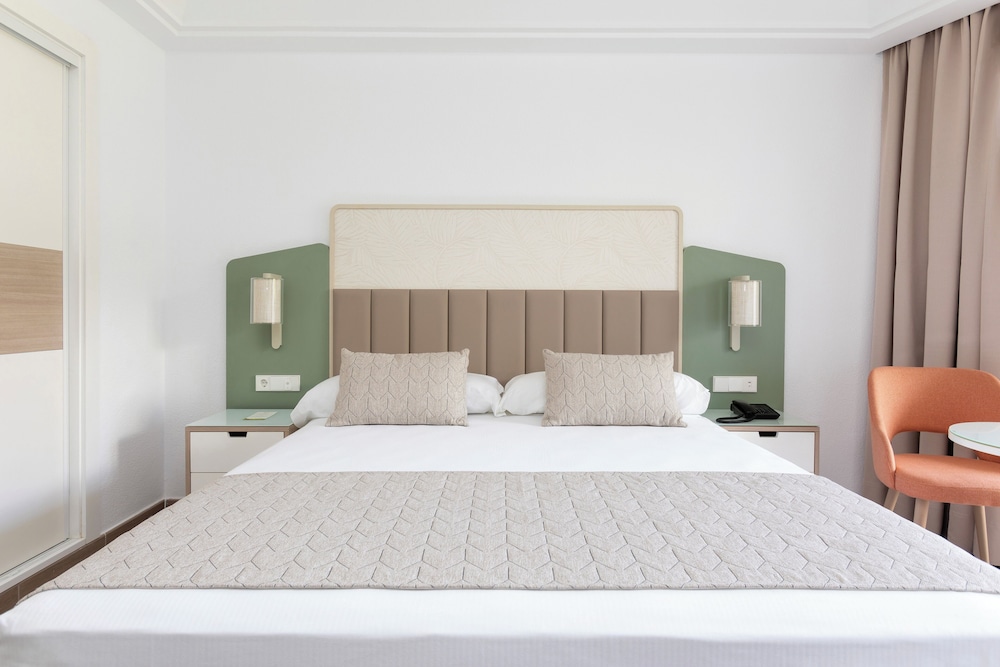 Double Room, Balcony, Garden View