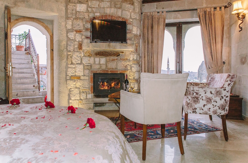 Deluxe Stone Room photo 2