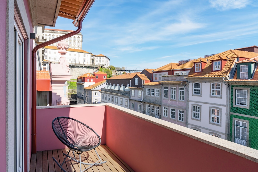 Luxury Suite, Balcony - Photo 8