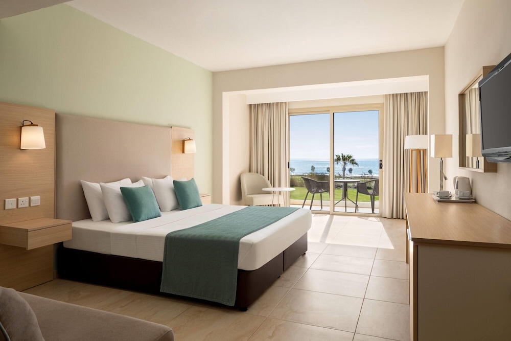 Chambre Supérieure, 1 très grand lit, vue mer