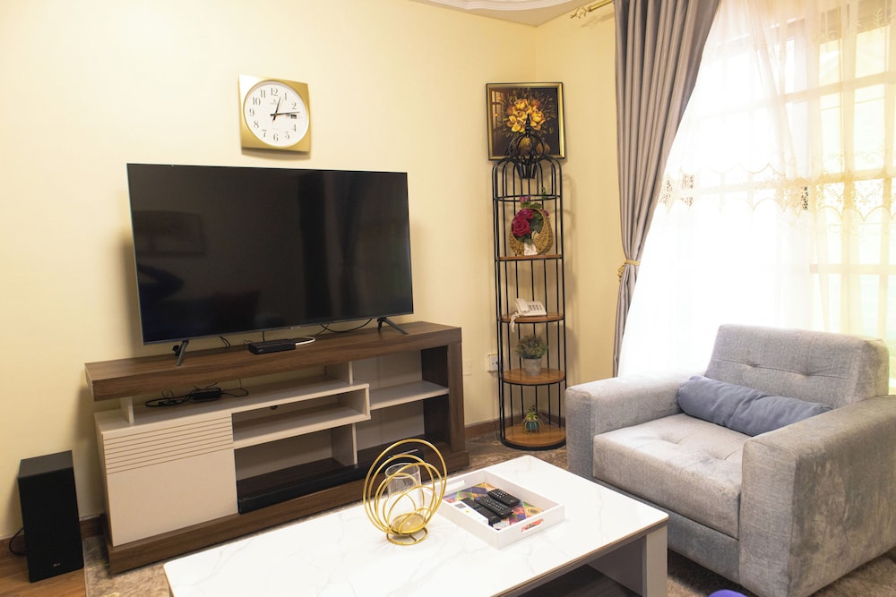 Family Apartment photo 1