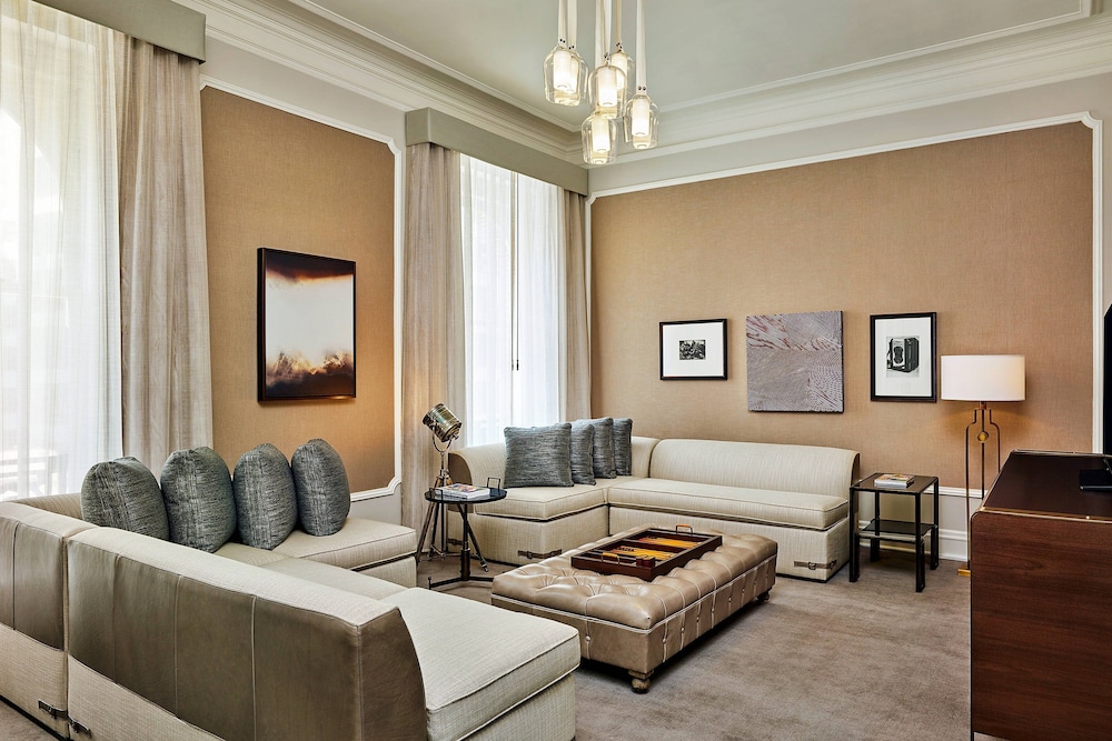 Presidential Suite, 1 Bedroom thumbnail 5