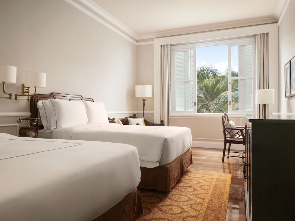 State Room Twin Beds - Photo 5
