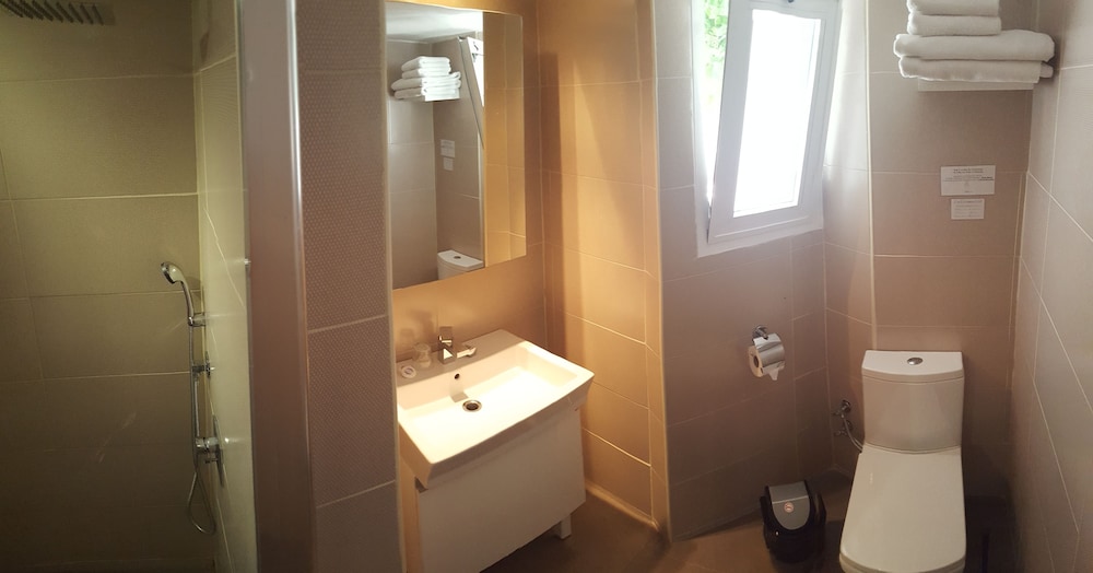 Suite (Private) photo 3