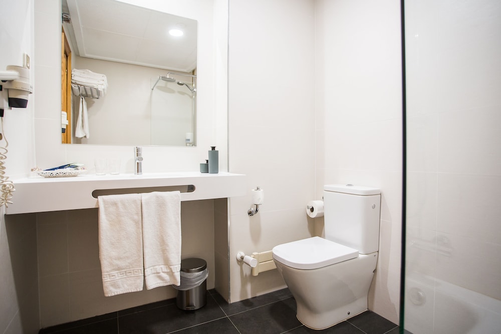 Basic Single Room photo 2