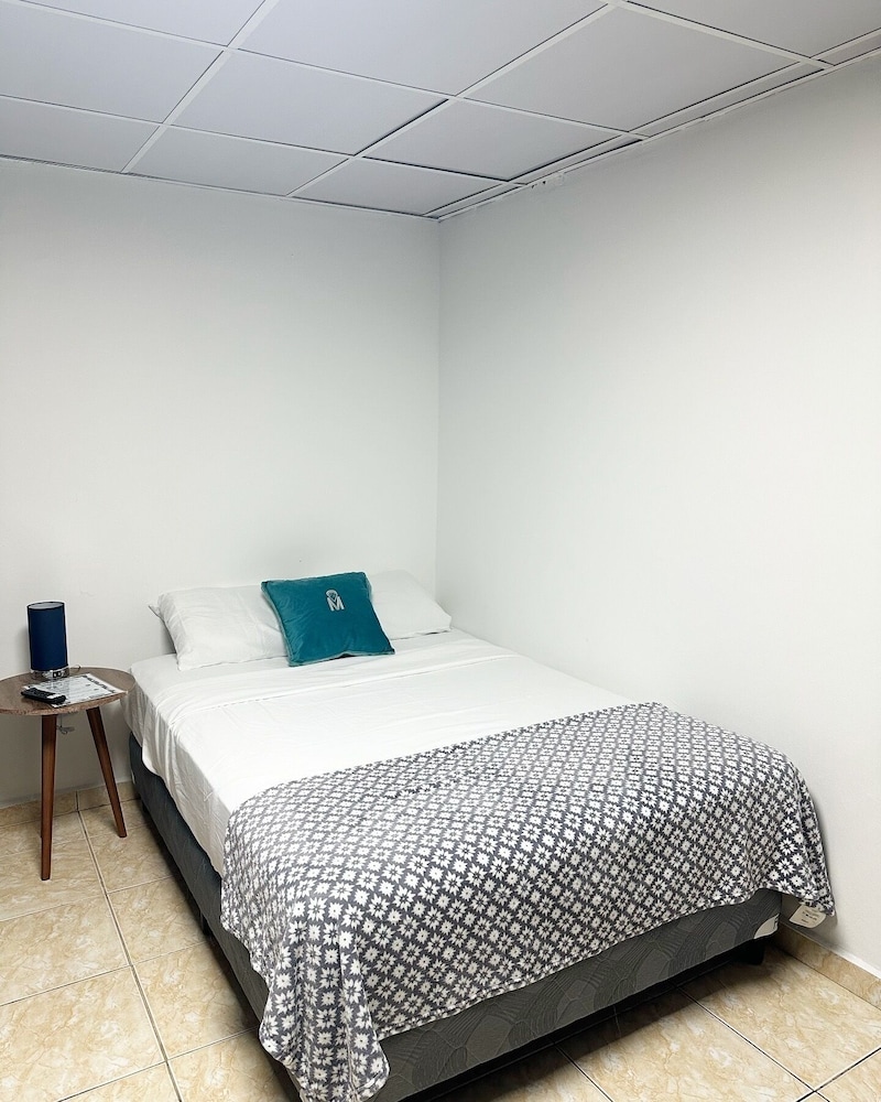 Economy Room photo 1