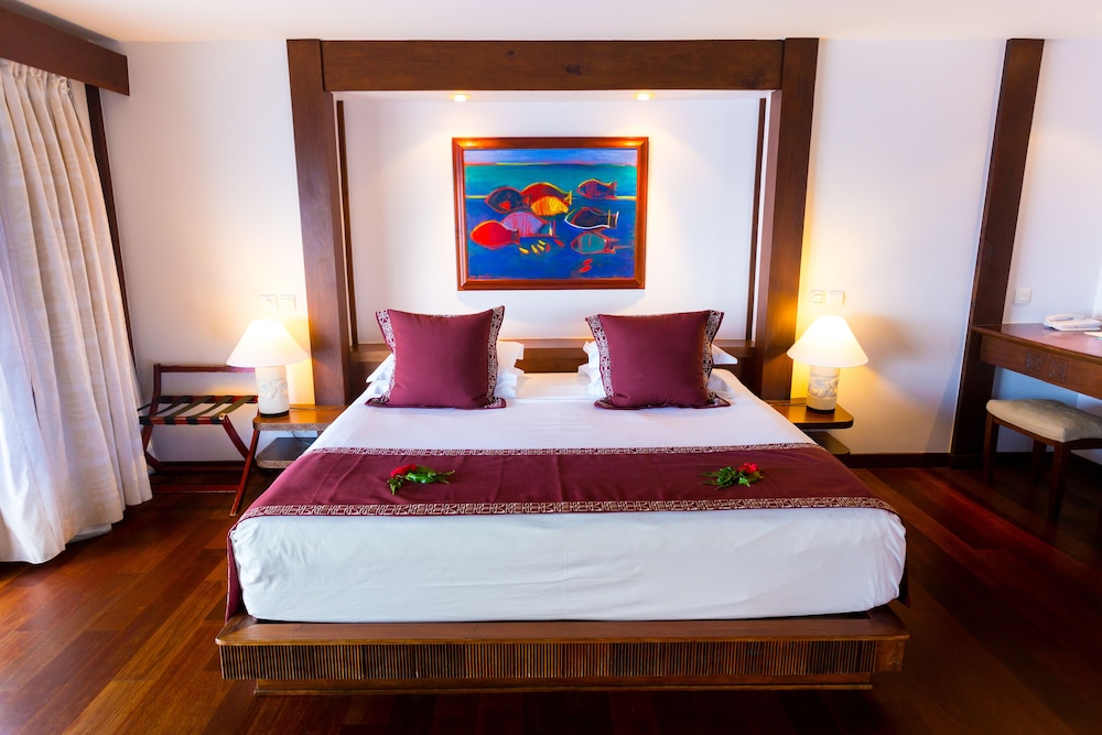 Overwater bungalow - Photo 1