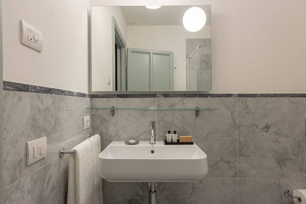 Two-Bedroom Suite Camelia - Photo 18