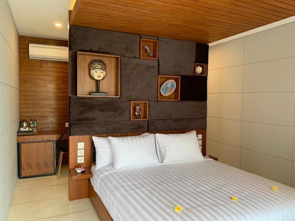Premium Double Room, 1 Bedroom, Terrace, Pool View