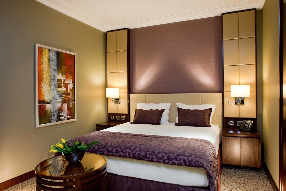 Classic Double Room, 1 King Bed photo 2