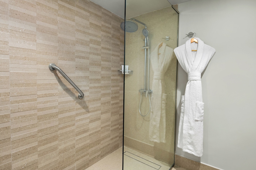 Junior Suite, 1 King Bed With Sofa Bed (tropical View | Club)