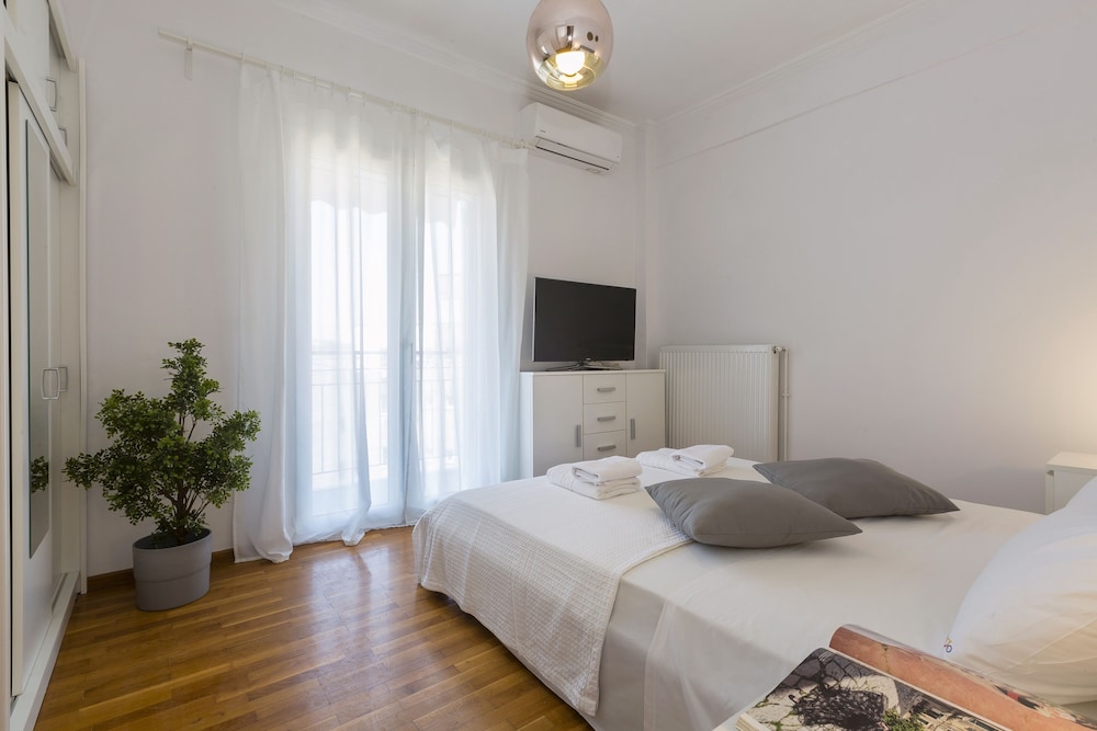 Basic Apartment