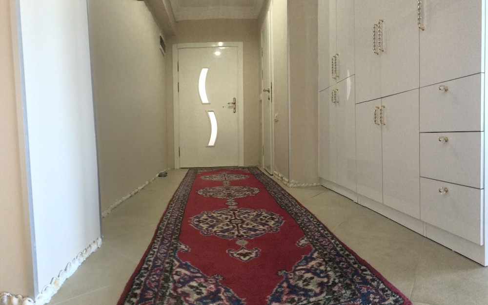 Romantic Apartment, Ground Floor