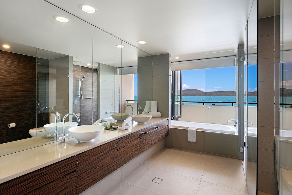 Ocean View 3 Story Villa with Private Pool - 3 Bedroom photo 2