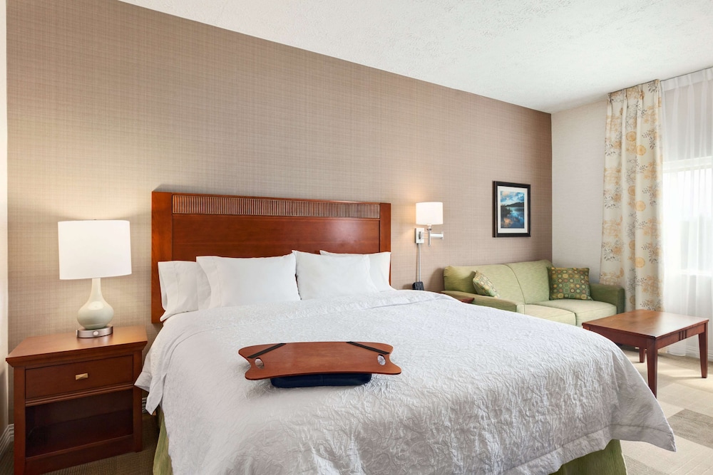 Executive Room, 1 King Bed with Sofa bed - Photo 2