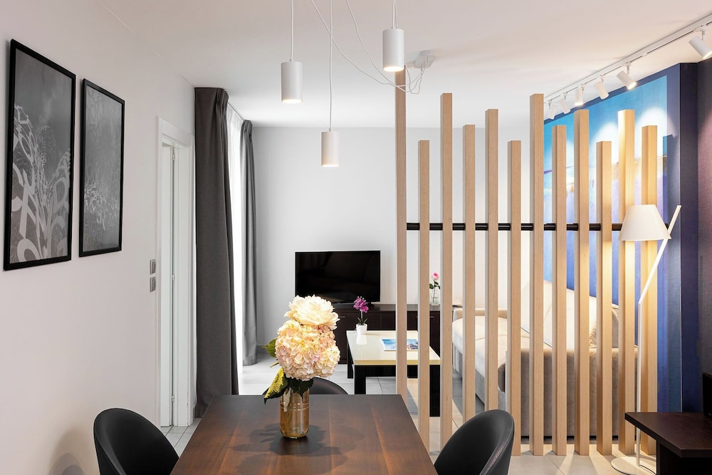 Design Apartment, Terrace, City View - Photo 5