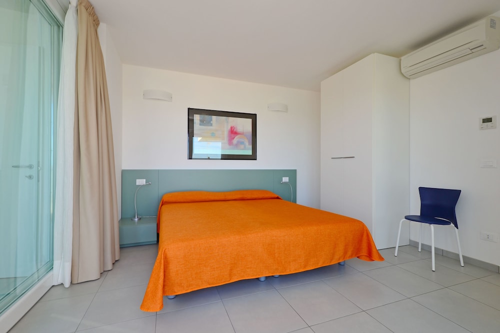 Penthouse, 3 Bedrooms, Patio (CX8) photo 1