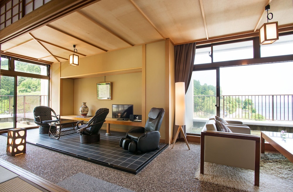 Traditional Room (Japanese-Suite) photo 2