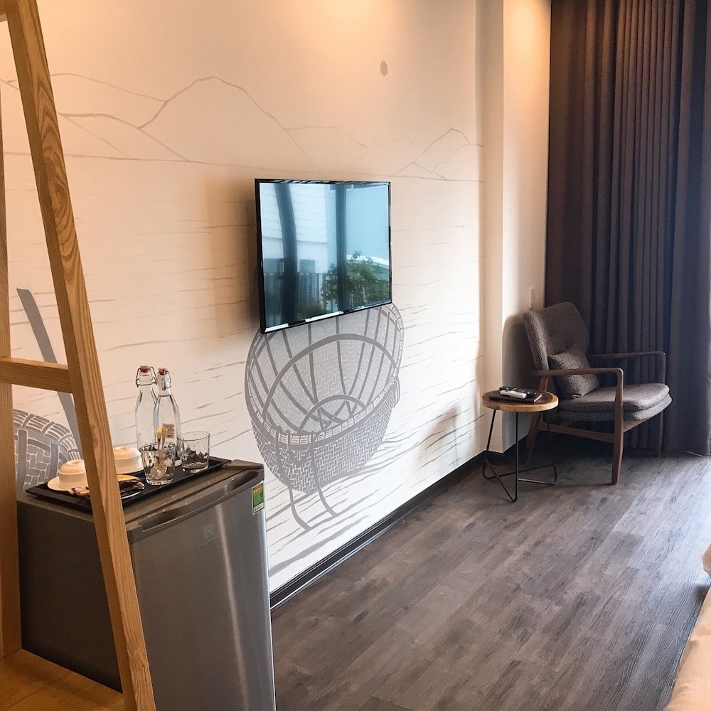 Romantic Studio
