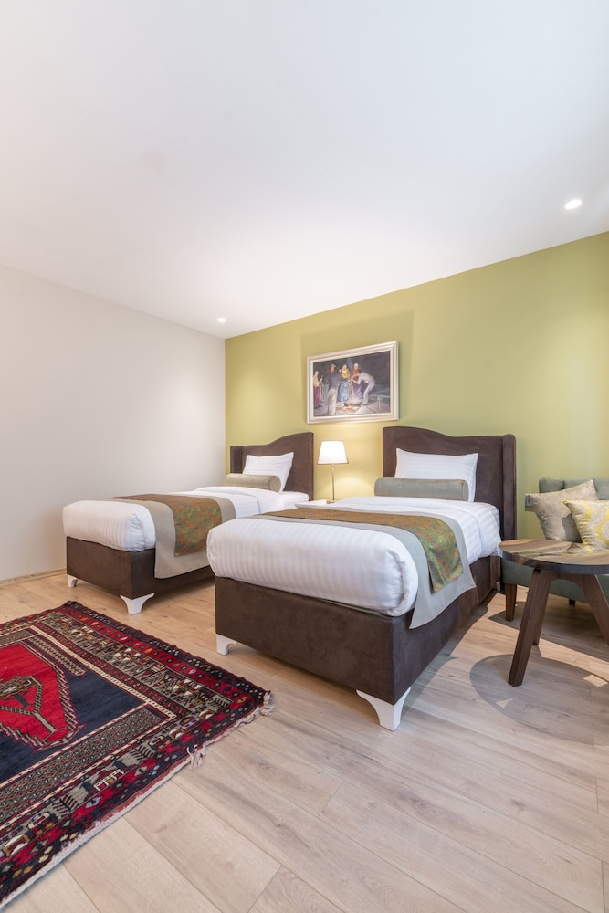 Standard Deluxe Room
