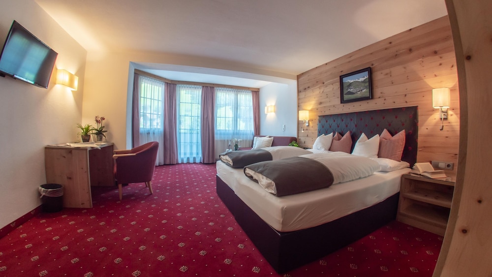 Premium Double Room photo 2