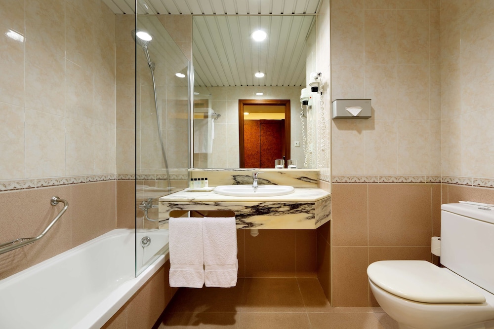 Standard Triple Room, 1 Bedroom (Extra Large) - Photo 3