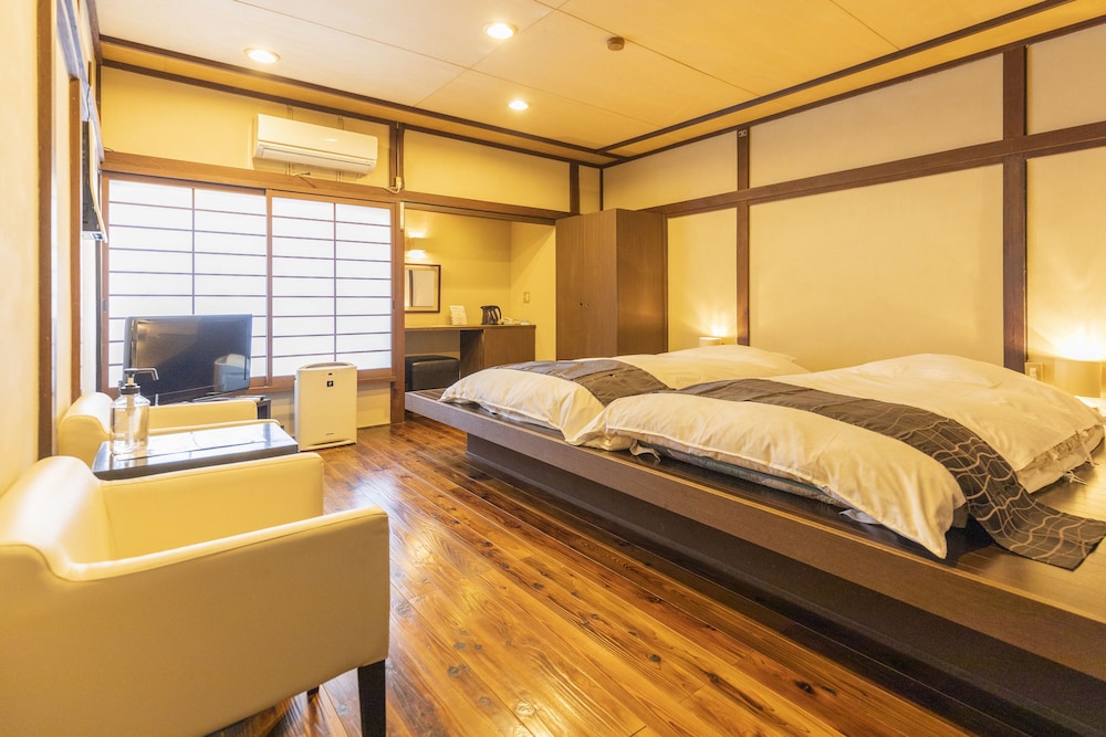 Elite Twin Room