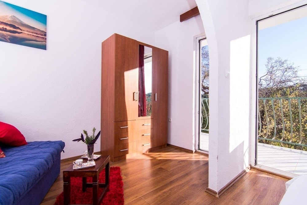 Studio (Sandra - quiet & close to the beach -) photo 2
