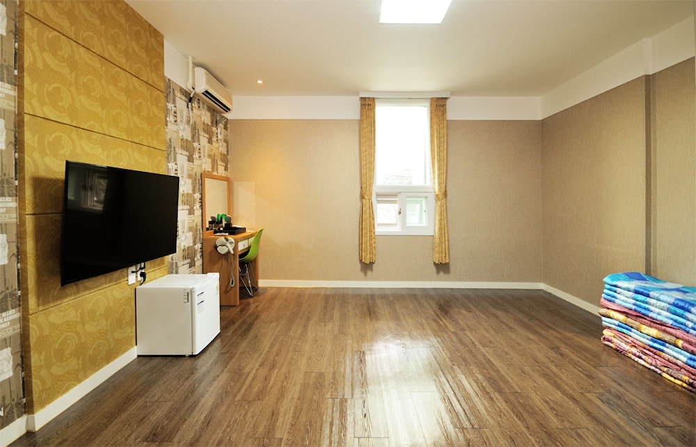 Traditional Room (Large Ondol) photo 2