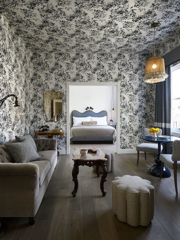 Bungalow (Suite) photo 1