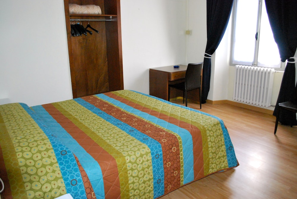 Economy Double or Twin Room, 1 Double or 2 Twin Beds