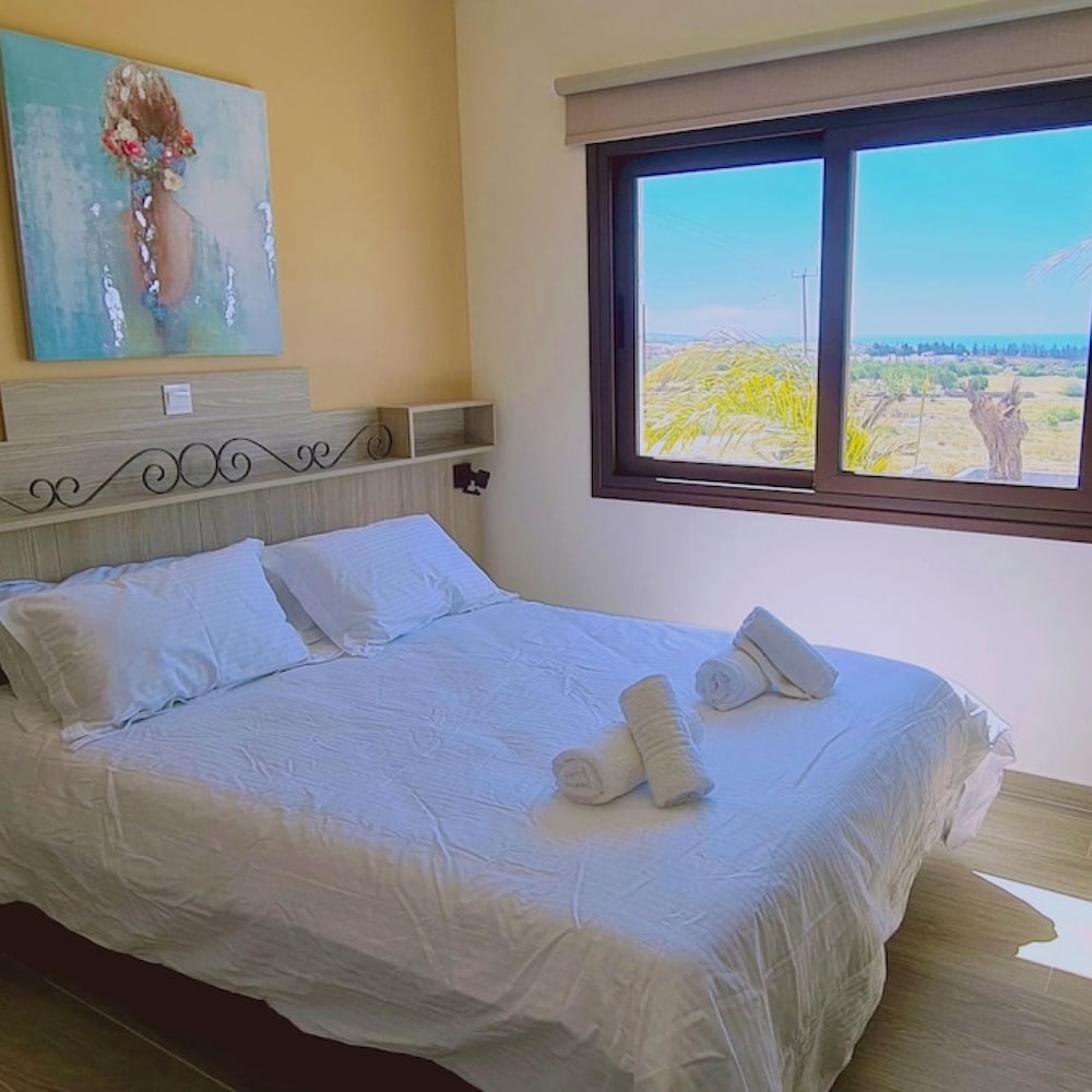 Villa photo 1
