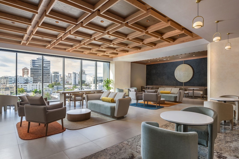 Club Suite, 1 Bedroom, City View - Photo 6