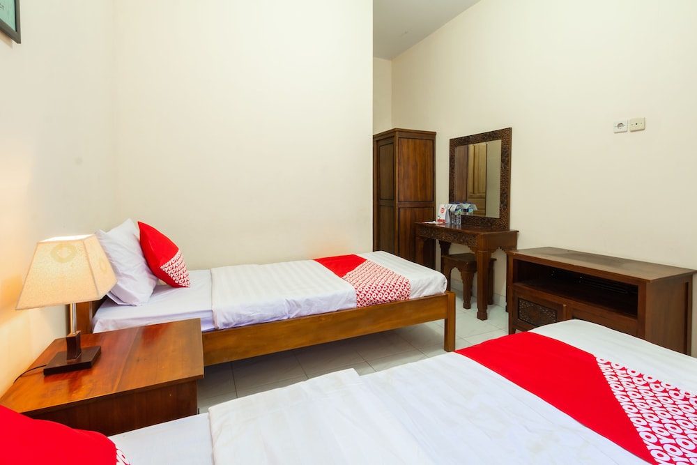 Standard Twin Room - Photo 7