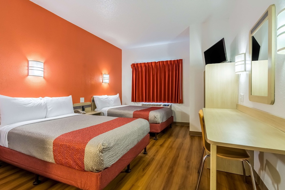 Standard Room, 2 Double Beds, Non Smoking