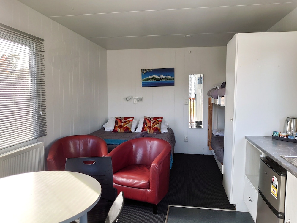 Basic Cabin, Shared Bathroom (Kitchen) photo 1