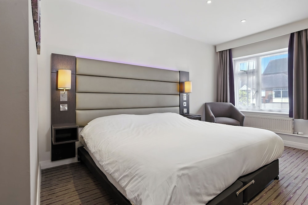 The Sparrow Hotel, Kuva 2