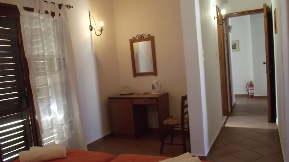 Standard Quadruple Room photo 2