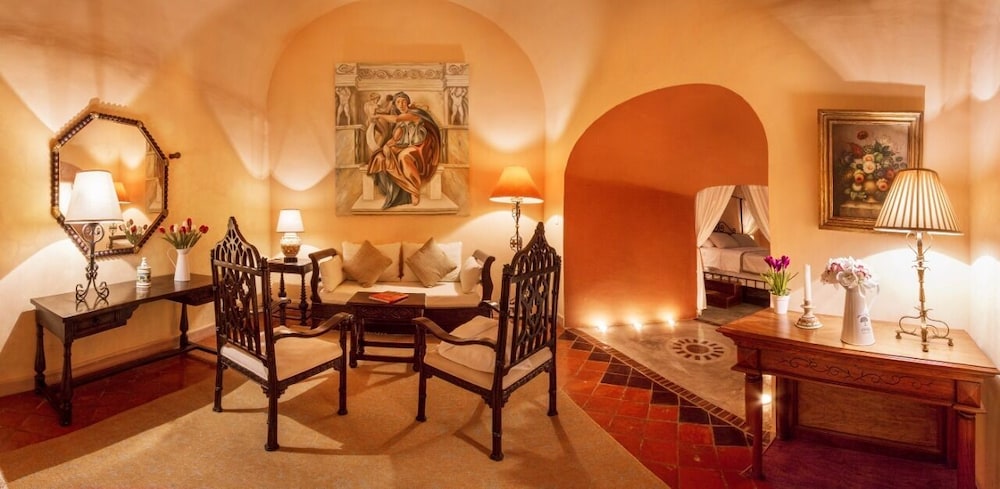 Presidential Room, 1 King Bed photo 3