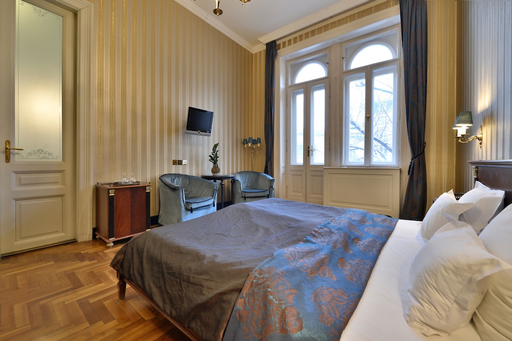 Boutique Double Room - Photo 6