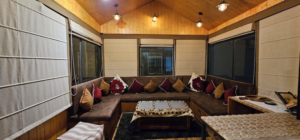 Teak Royal Suite (2BHK) - Photo 3