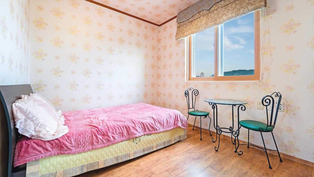 Basic Room, 2 Bedrooms (melon(OceanView))